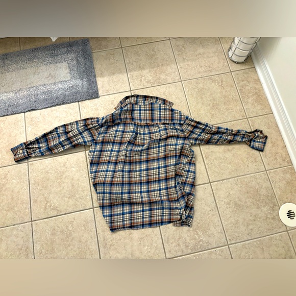 LEVIS - OVERSIZED FLANNEL SHIRT - Picture 2 of 2